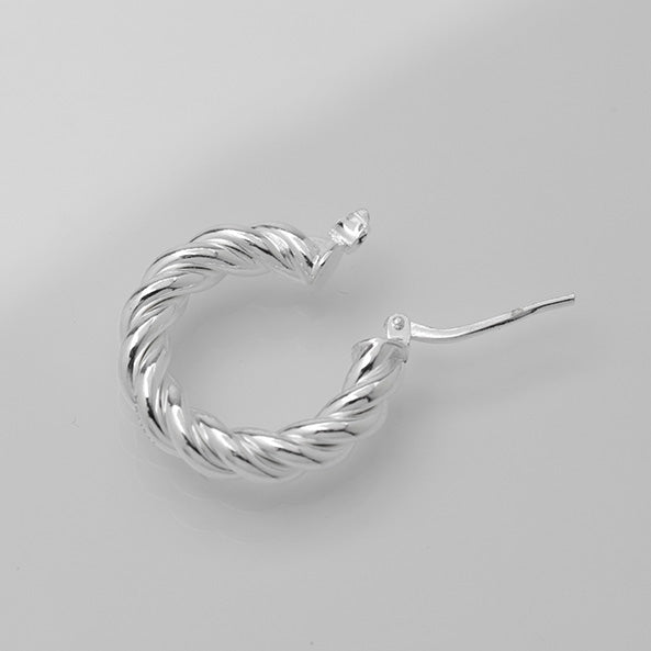 W018 PIERCED