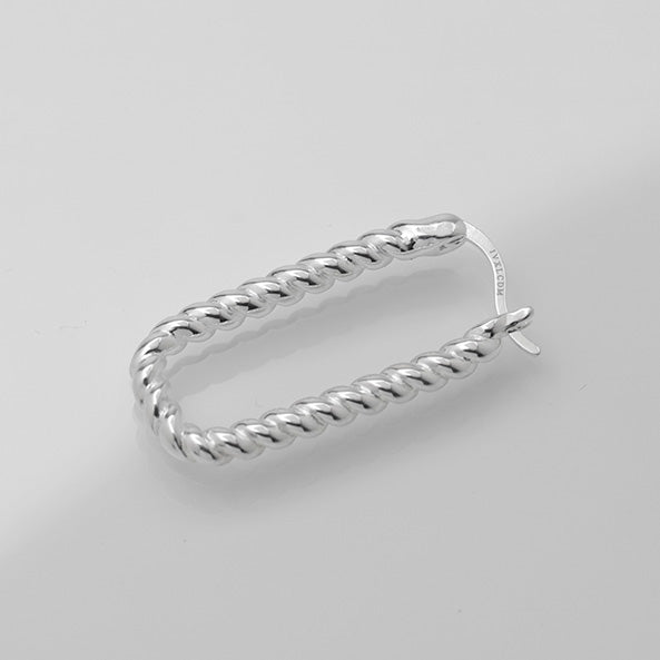 W019 PIERCED